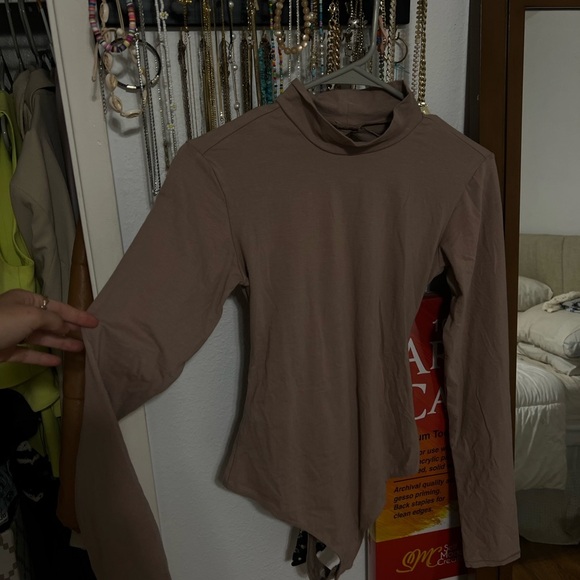 FREE PEOPLE top - Picture 2 of 12